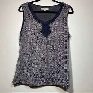 Sleeveless blouse